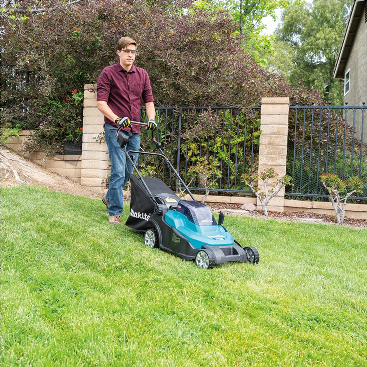 Cortador de grama a bateria Makita DLM432Z - Imagem 4