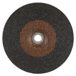 Desbaste eficiente com o disco de desbaste 230 x 6 x 22,23mm Grão A24P Makita D-74522 - Imagem 2